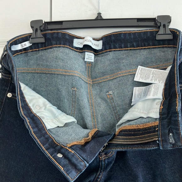 Calvin Klein Jeans - Picture 7 of 9